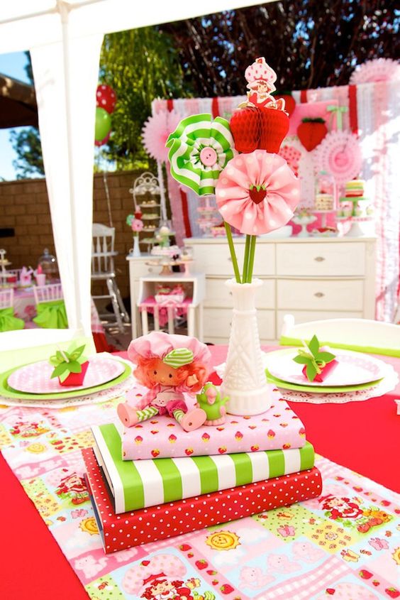 Festa da Moranguinho: 60 Ideias de Decoração Incríveis