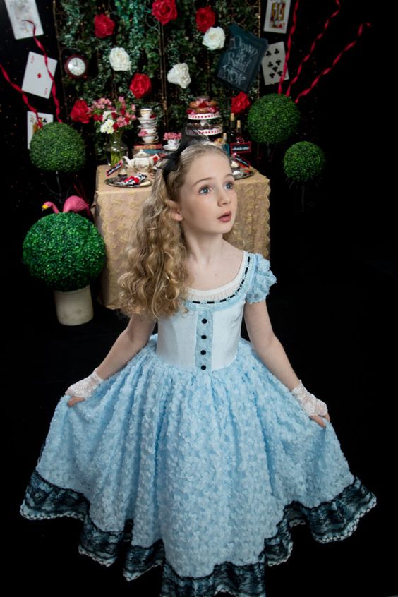 vestido infantil alice no país das maravilhas