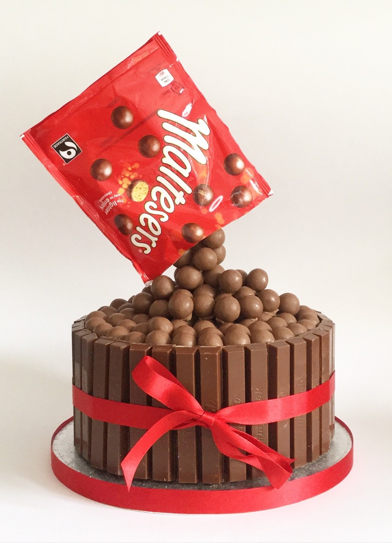 Bolo Kit Kat 60 modelos, fotos lindas e passo a passo