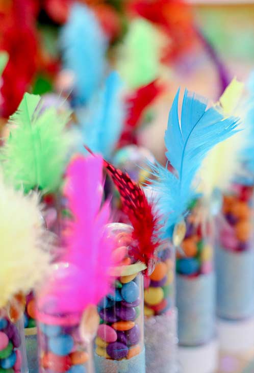 Tubinhos fantasiados para a decoração de Carnaval