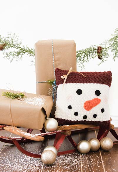 Almofada de crochê na decoração de natal