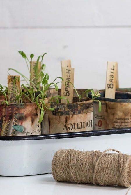 Artesanato com jornal: vasinhos feitos especialmente para as plantinhas