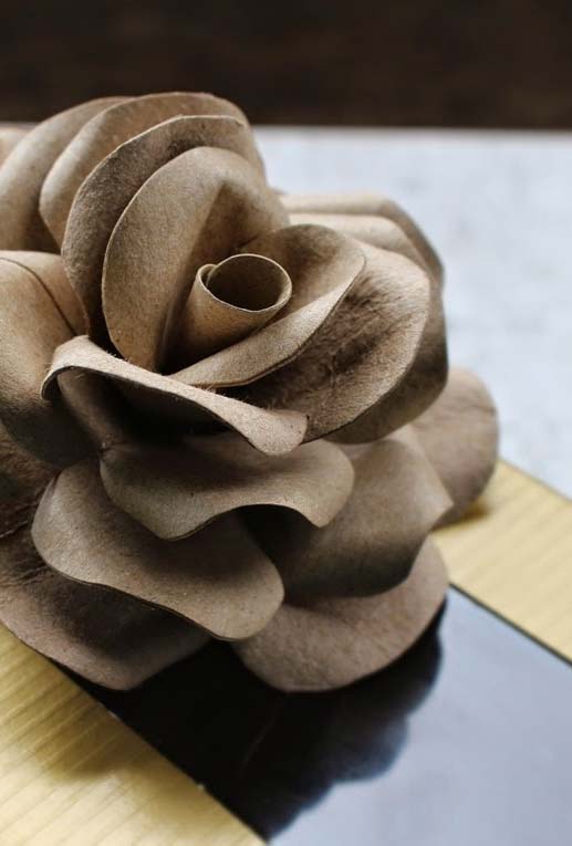 Artesanato com rolo de papel higiênico flores