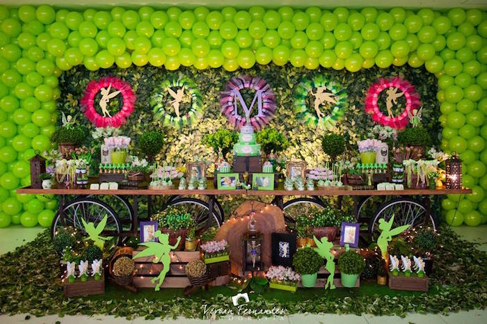 The garden birthday. Фотозона Фея Динь Динь. Фотозона феи Дисней. Мужская фотозона с феями.