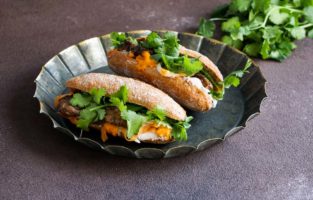 As 4 melhores receitas de bahn mi para curtir o sanduíche vietnamita