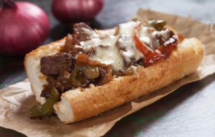 Confira as melhores receitas de Philly Cheesesteak