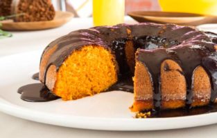 Confira as melhores receitas de bolo de cenoura fit