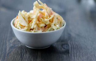 Descubra as melhores receitas de coleslaw