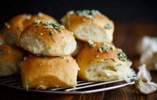 Conheça as melhores receitas de pão de microondas