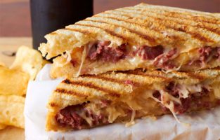 Confira as melhores receitas de panini.